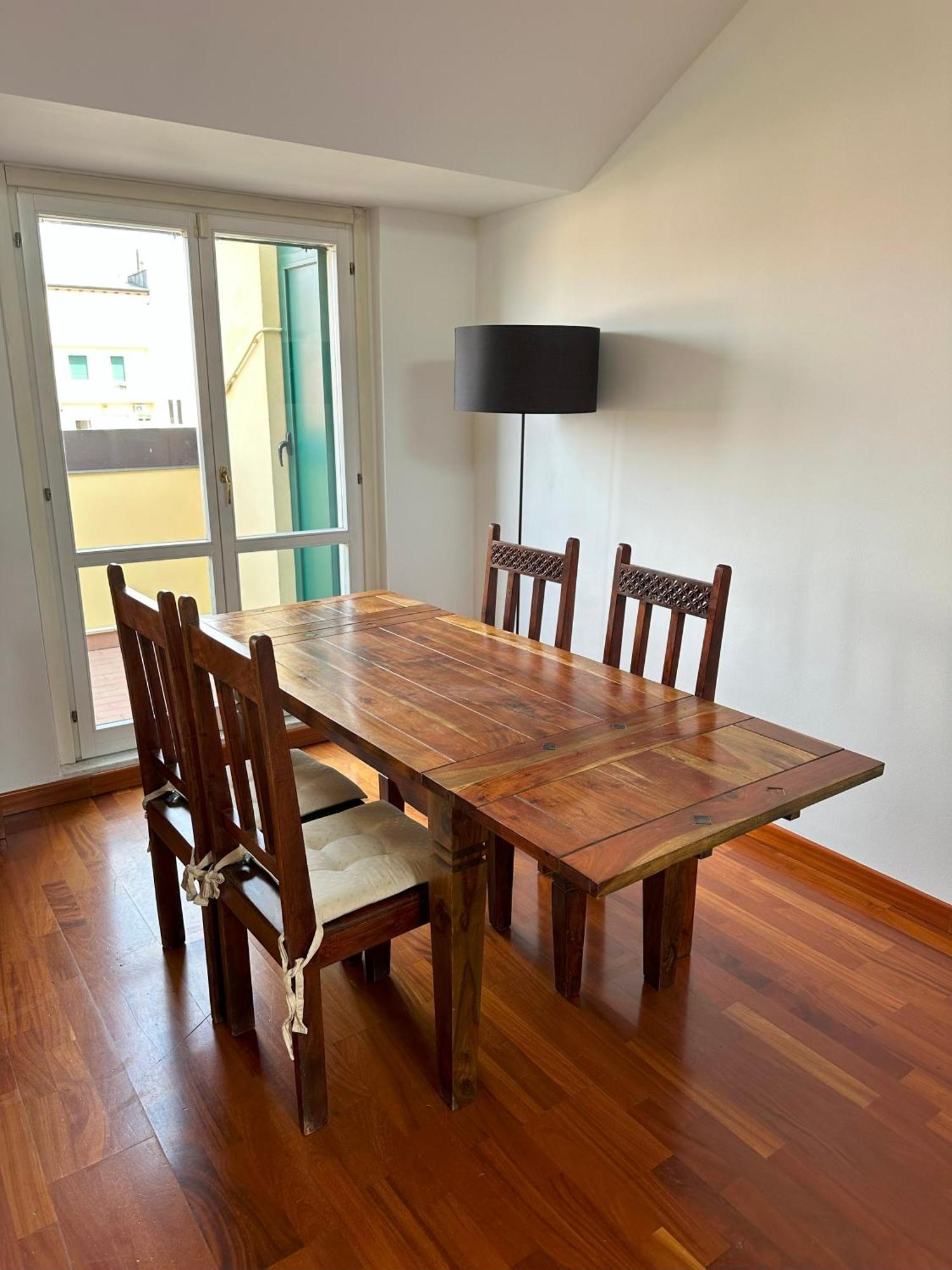 Con 2 Da Letto Navigli + Parcheggio Per 2 Auto Apartamento Milán